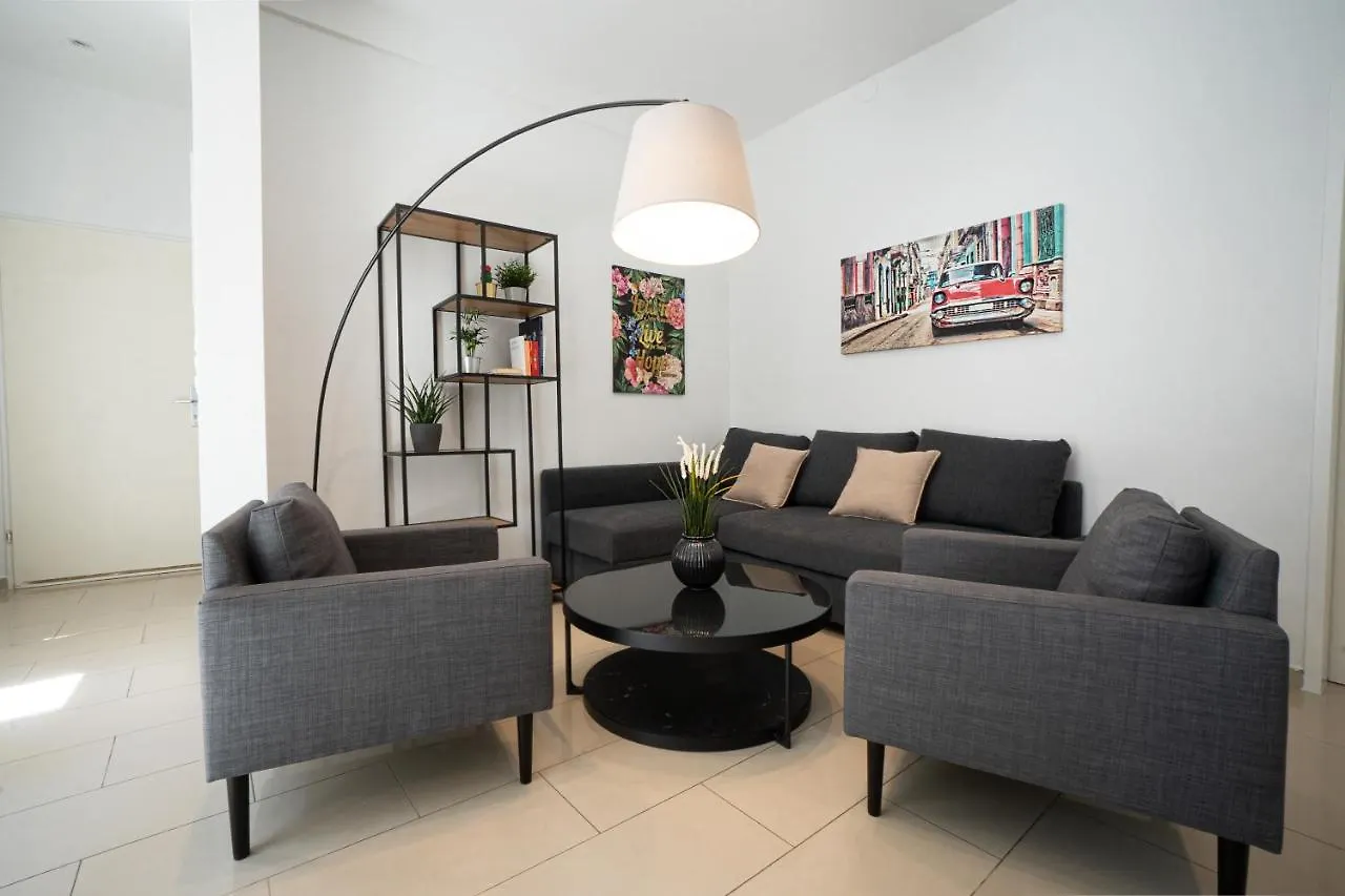Modern And Lovely Apartment Next To Subway Station Vienna
