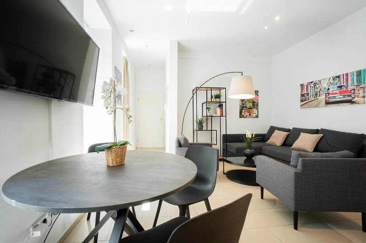 Modern And Lovely Apartment Next To Subway Station Vienna