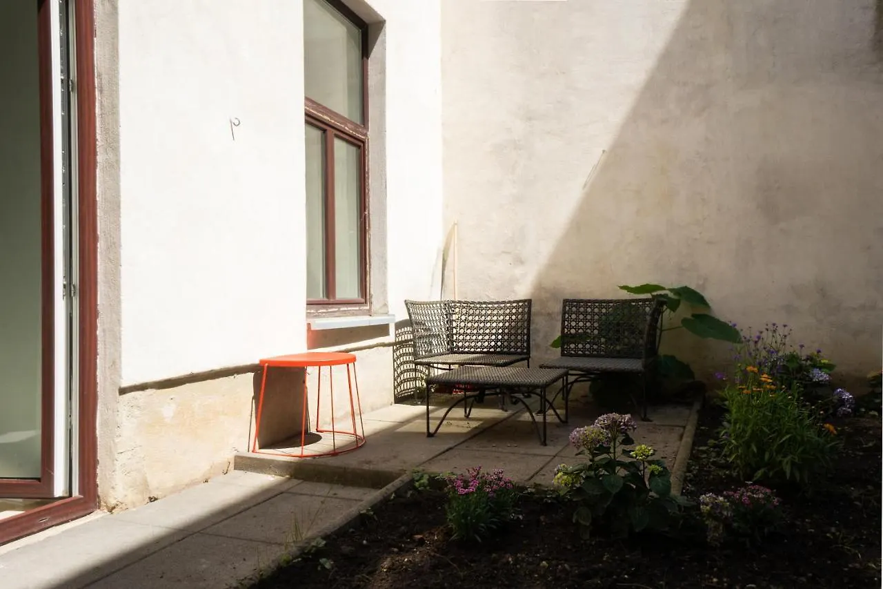 Modern And Lovely Apartment Next To Subway Station Vienna Austria