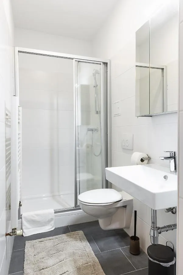Modern And Lovely Apartment Next To Subway Station Vienna