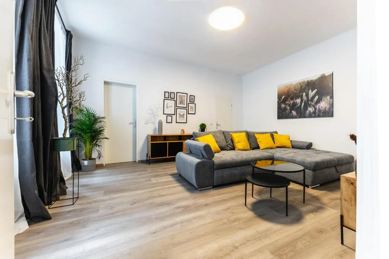Modern And Lovely Apartment Next To Subway Station Vienna