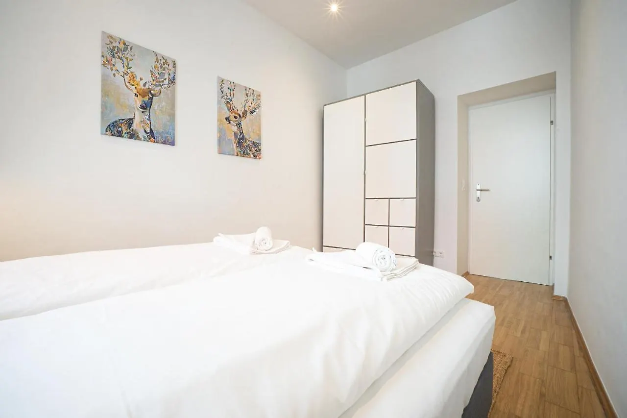 Modern And Lovely Apartment Next To Subway Station Vienna