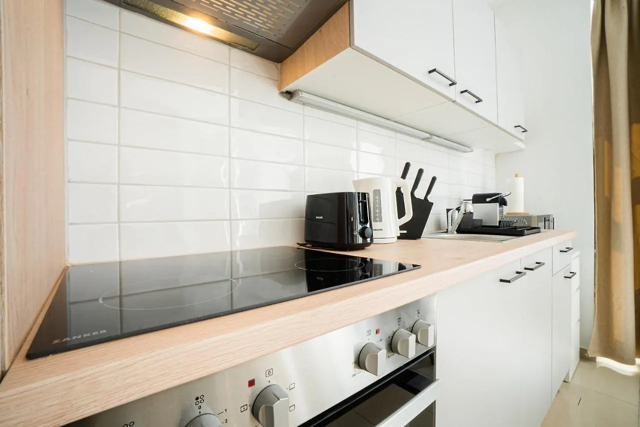 Modern And Lovely Apartment Next To Subway Station Vienna 0*,